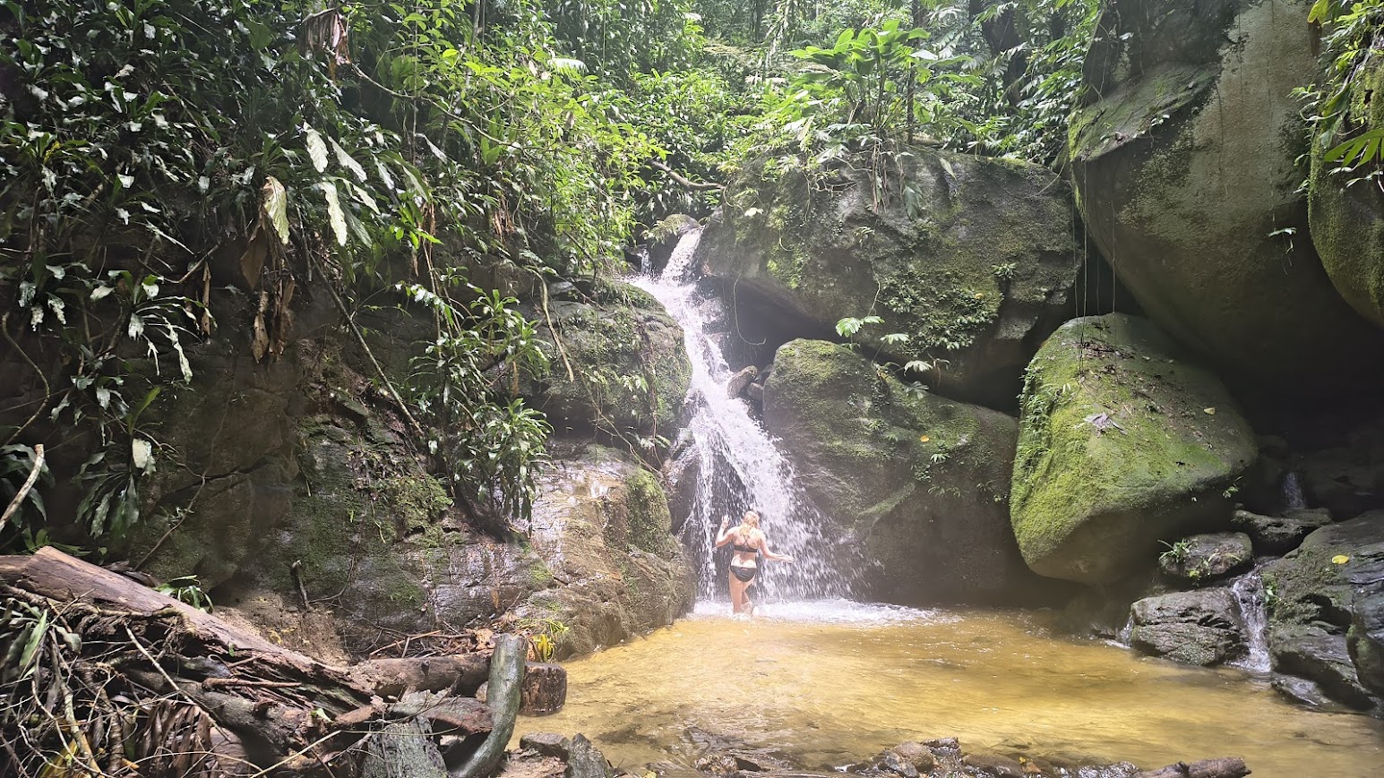 Cascata da Baronesa — local para banho