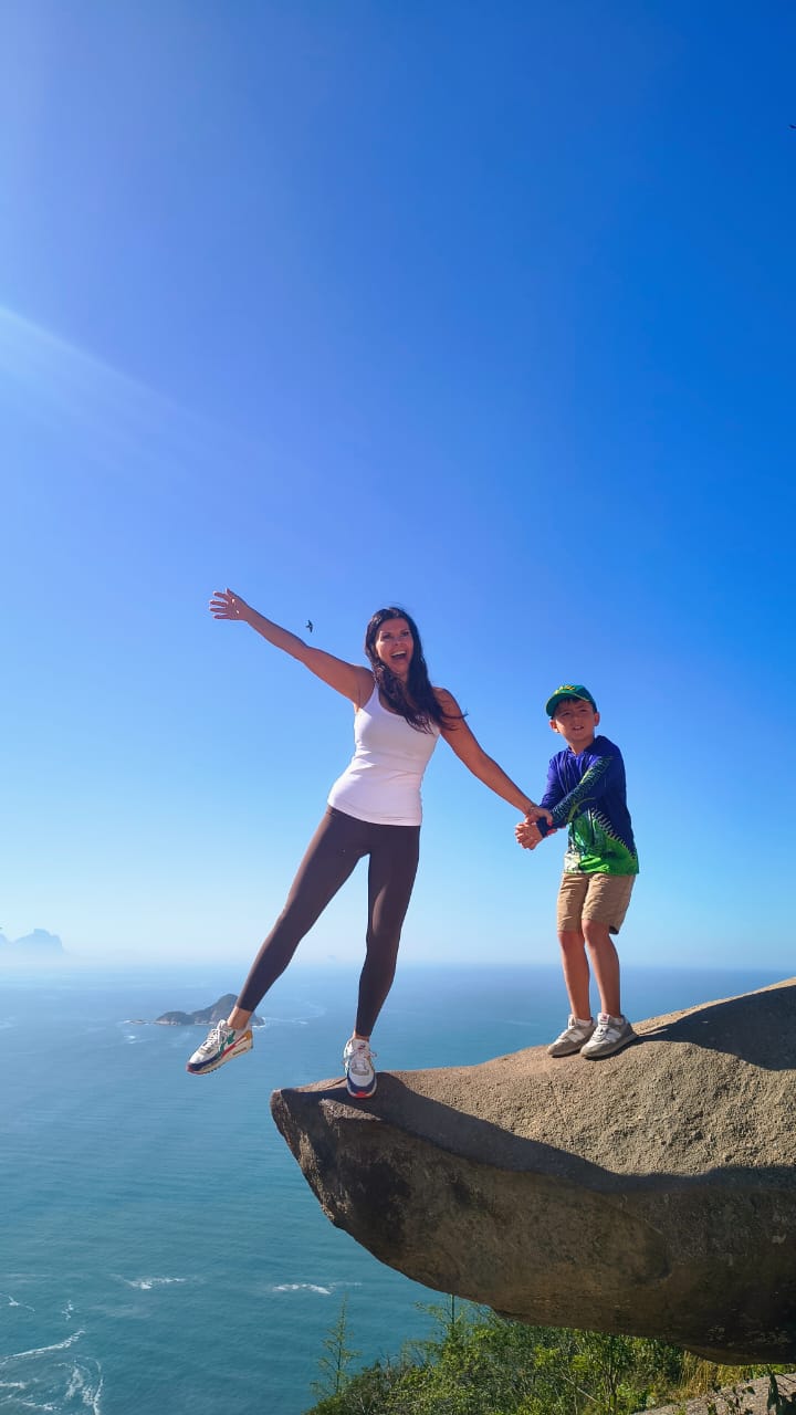 Família na Pedra do Telégrafo