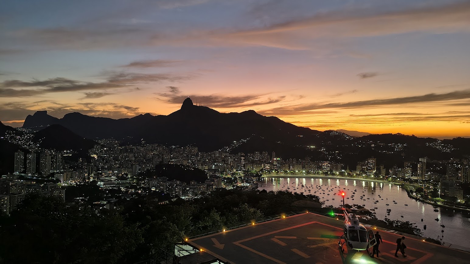 Pôr do sol visto do Pão de Açúcar